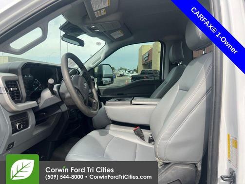 Oxford White 2026 Ford F-350 XL