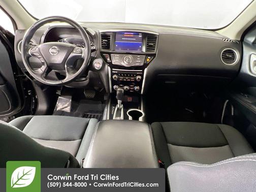 2018 Nissan Pathfinder SV