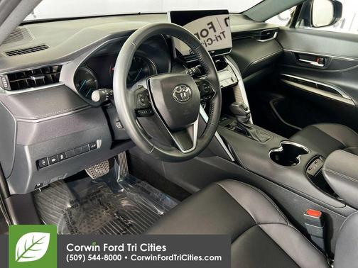 Celestial Black 2024 Toyota Venza Nightshade Edition