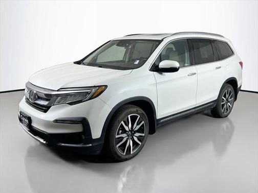 2022 Honda Pilot Touring 8-Passenger