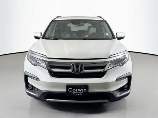 2022 Honda Pilot Touring 8-Passenger