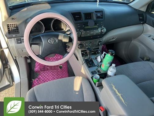 2011 Toyota Highlander SE