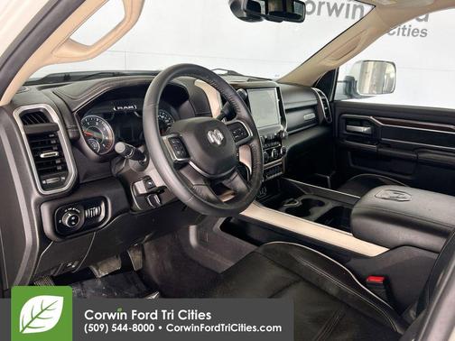 2022 RAM 3500 Laramie Crew Cab 4x4 8' Box