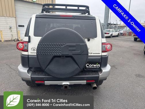 2012 Toyota FJ Cruiser Base