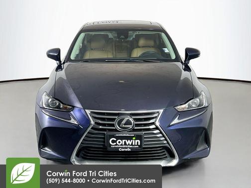 Mica 2017 Lexus IS 300 Base