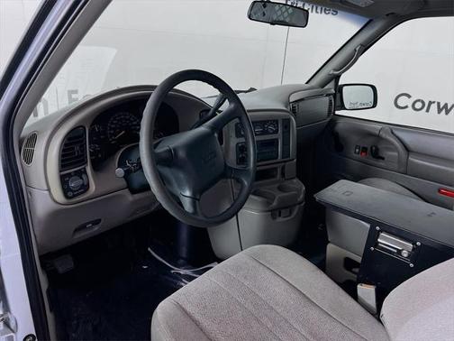 2000 GMC Safari SL