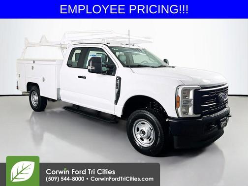 Oxford White 2026 Ford F-250 XL