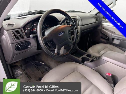 2004 Ford Explorer XLT