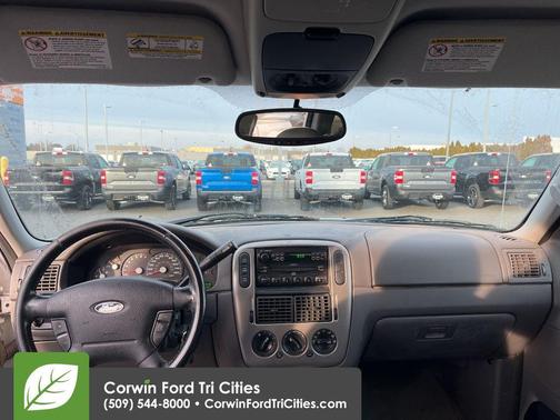 2004 Ford Explorer XLT