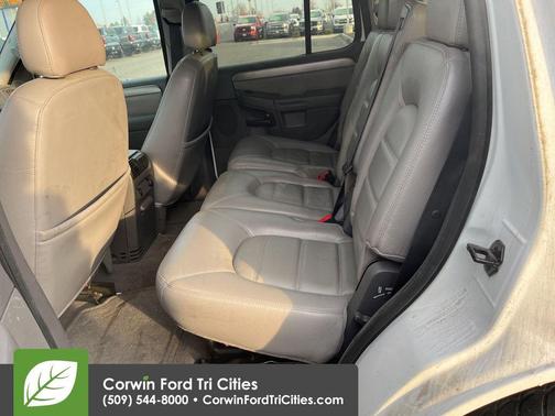 2004 Ford Explorer XLT