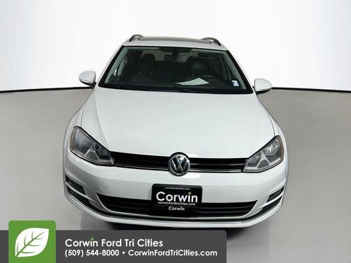 2015 Volkswagen Golf SportWagen TDI SE 4-Door