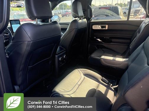Iconic Silver Metallic 2021 Ford Explorer ST