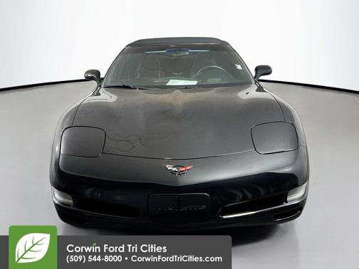 Smokin Asphalt 2004 Chevrolet Corvette Base