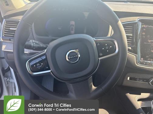 2024 Volvo XC90 B6 Ultimate Bright Theme 6-Seater