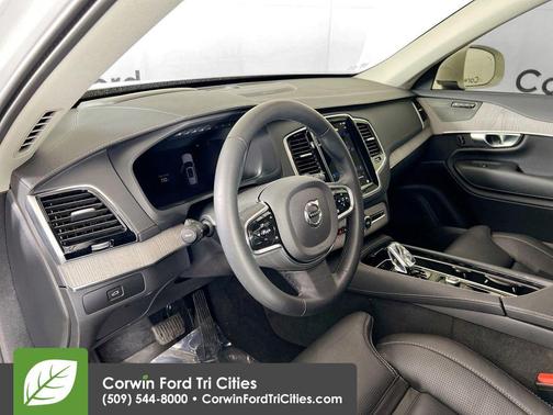 2024 Volvo XC90 B6 Ultimate Bright Theme 6-Seater