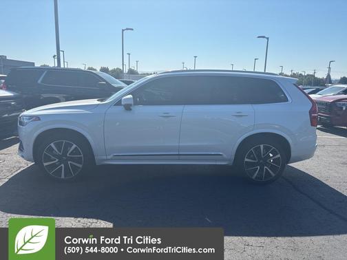 2024 Volvo XC90 B6 Ultimate Bright Theme 6-Seater