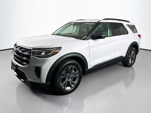 2026 Ford Explorer Active w/200A Pkg