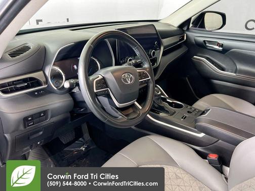 2023 Toyota Highlander Hybrid XLE