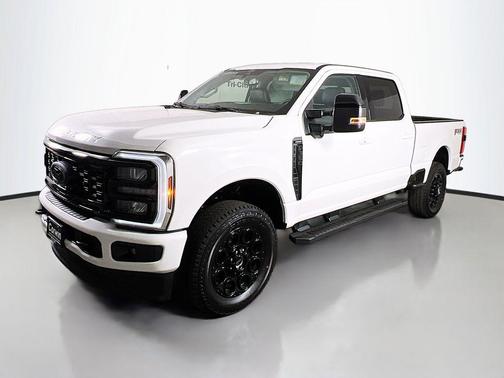 Star White Metallic Tri-Coat 2026 Ford F-350 Lariat