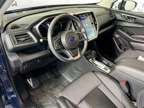 2024 Subaru Ascent Premium 8-Passenger