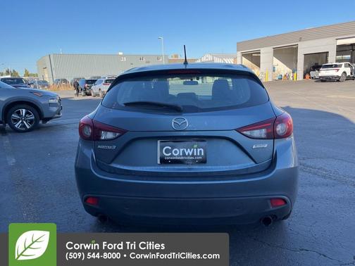 2016 Mazda Mazda3 i Sport
