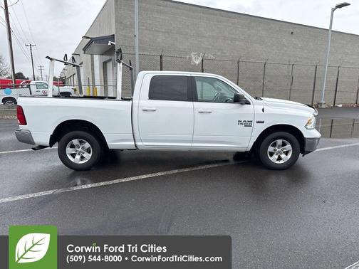 Bright White Clearcoat 2020 RAM 1500 Classic SLT