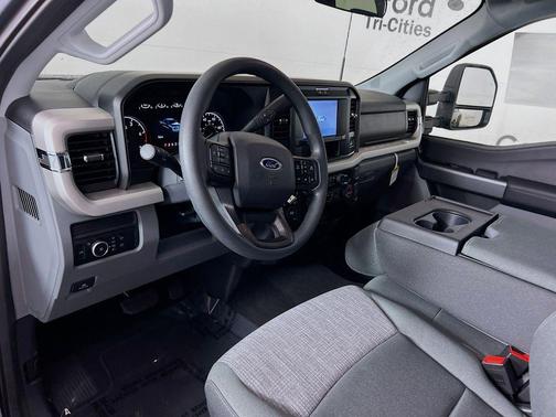 2026 Ford F-350 XLT