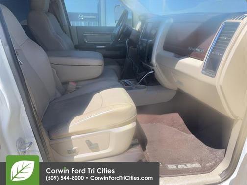 2018 RAM 3500 Laramie Crew Cab 4x4 6'4' Box