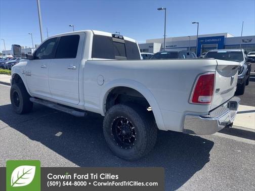 2018 RAM 3500 Laramie Crew Cab 4x4 6'4' Box