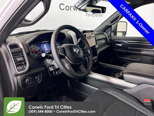 2025 RAM 3500 Big Horn Crew Cab 4x4 6'4' Box