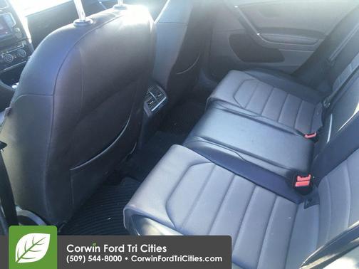 2015 Volkswagen Golf TDI SEL 4-Door