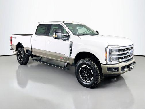 Star White Metallic Tri-Coat 2026 Ford F-350 King Ranch