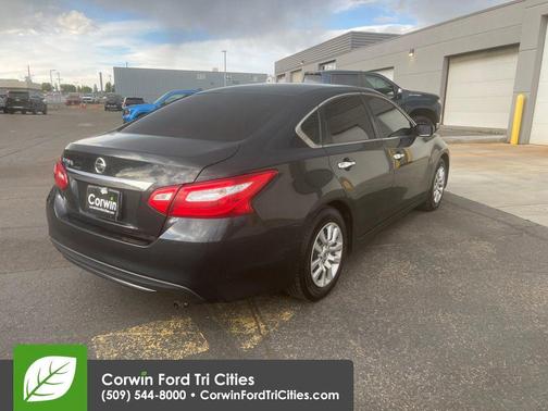 Deep Blue Pearl 2016 Nissan Altima 2.5 S