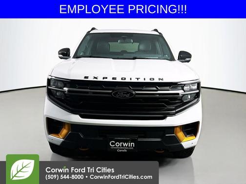Oxford White 2026 Ford Expedition Tremor