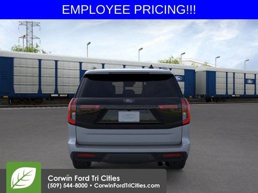 Glacier Gray Metallic Tri-Coat 2026 Ford Expedition Tremor