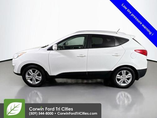 Cotton White 2013 Hyundai TUCSON Limited