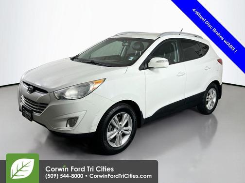 Cotton White 2013 Hyundai TUCSON Limited