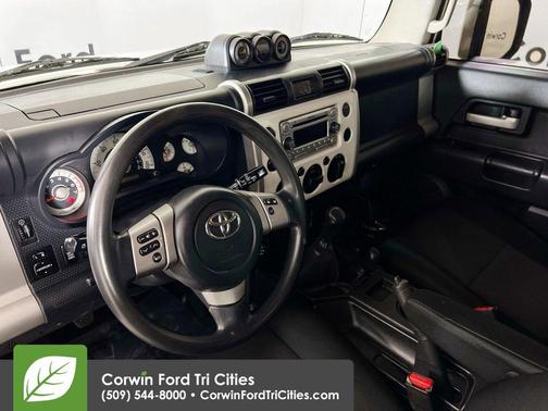 2014 Toyota FJ Cruiser Base