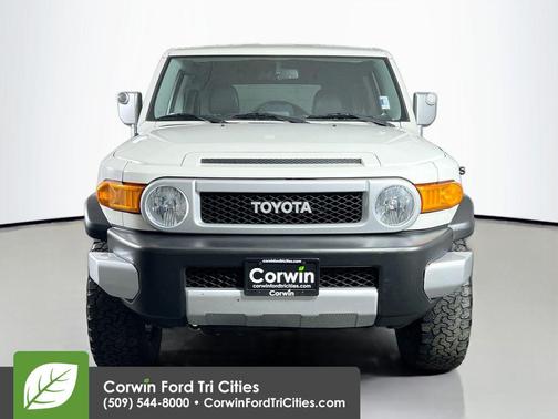 2014 Toyota FJ Cruiser Base