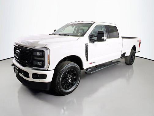 Star White Metallic Tri-Coat 2026 Ford F-350 Lariat