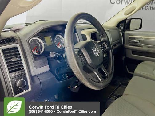 2016 RAM 1500 SLT