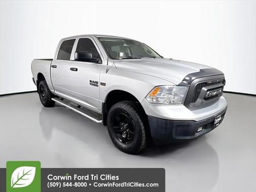2016 RAM 1500 SLT