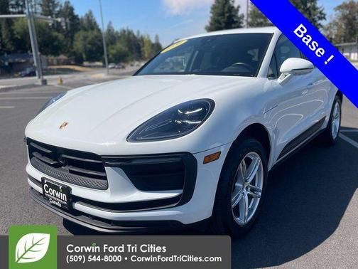 2024 Porsche Macan Base