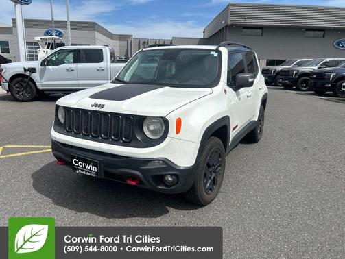 Alpine White 2018 Jeep Renegade Trailhawk