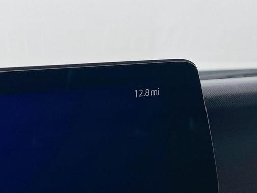 Star White Metallic Tri-Coat 2026 Ford Expedition Max Active 4x4