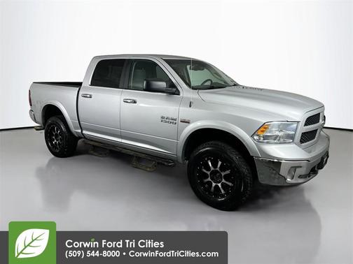 2018 RAM 1500 SLT