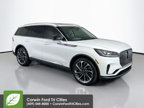 Pristine White Metallic Tri-Coat 2025 Lincoln Aviator Reserve AWD