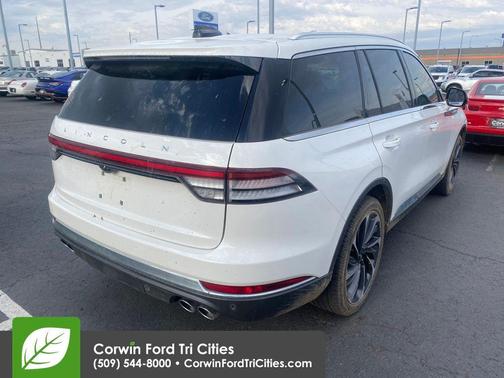Pristine White Metallic Tri-Coat 2025 Lincoln Aviator Reserve AWD