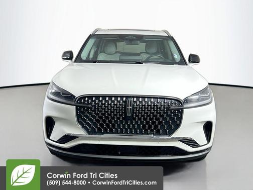 Pristine White Metallic Tri-Coat 2025 Lincoln Aviator Reserve AWD