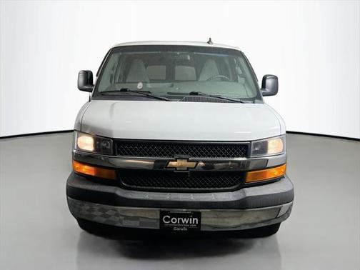 2017 Chevrolet Express 3500 LT